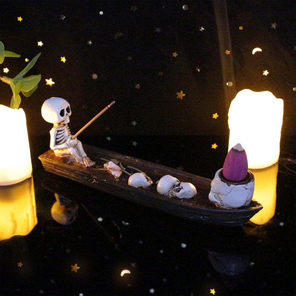 Skeleton Boat Incense Holder with Backflow Cones & Incense Sticks – Gothic Skull Resin Incense Burner for Halloween, Meditation & Home Decor