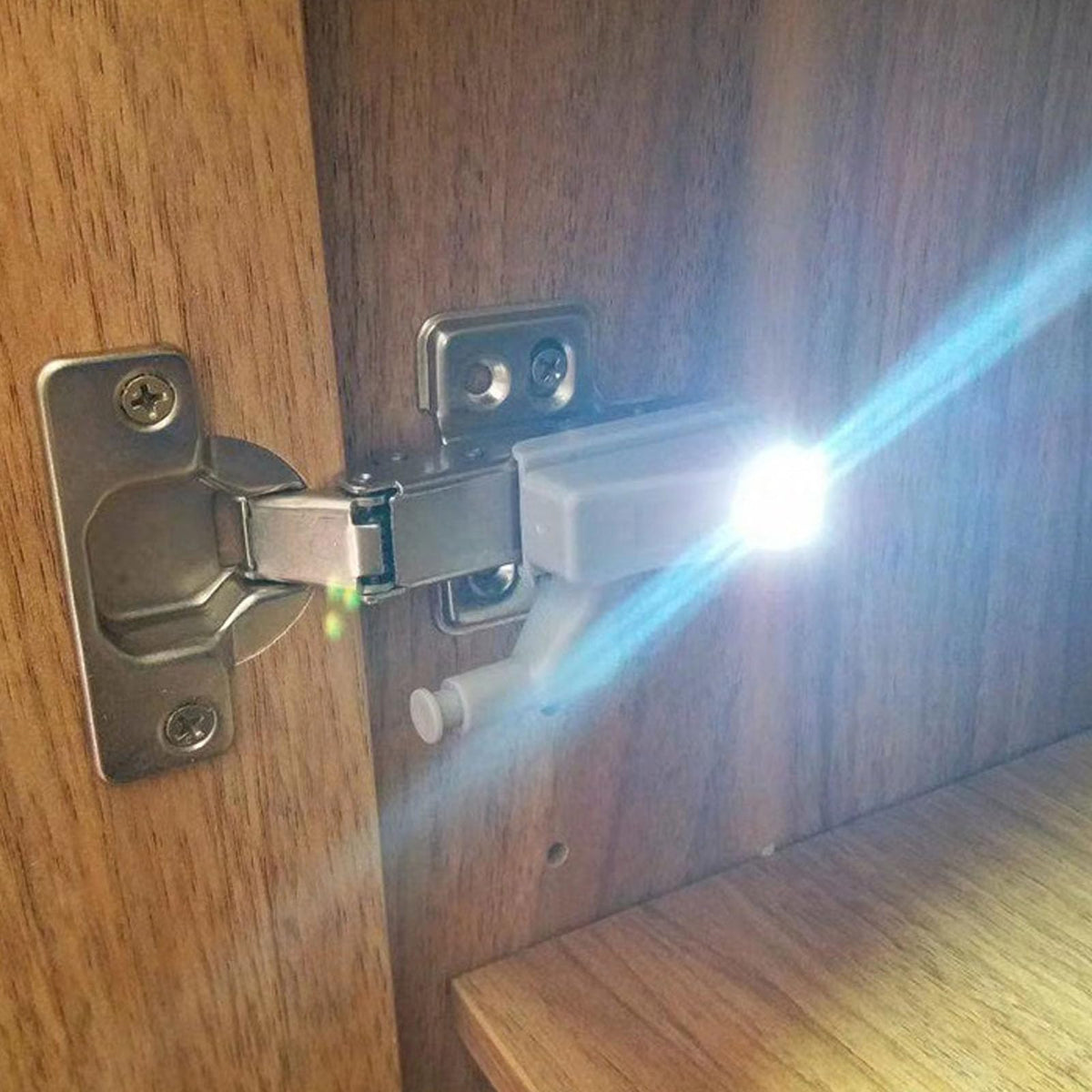 Universal LED Cabinet Hinge Light with Automatic Sensor, Battery Powered Cupboard Closet Hinge Lamp, Easy Install, 3 LED, Available in 1PC / 2PCS / 5PCS
