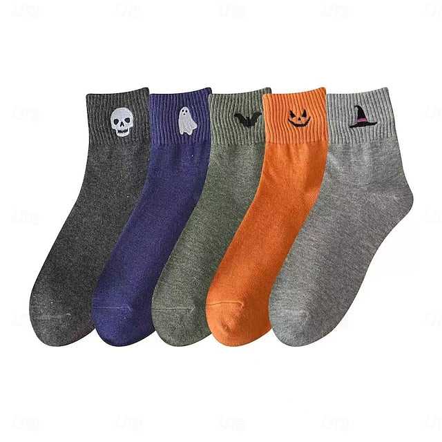 Halloween Socks for Women & men, One Size Fits Most, Cute Pumpkin & Ghost Novelty Crew Socks, Soft Warm Stretchy Knit Socks for Fall Winter, Halloween Party Gifts